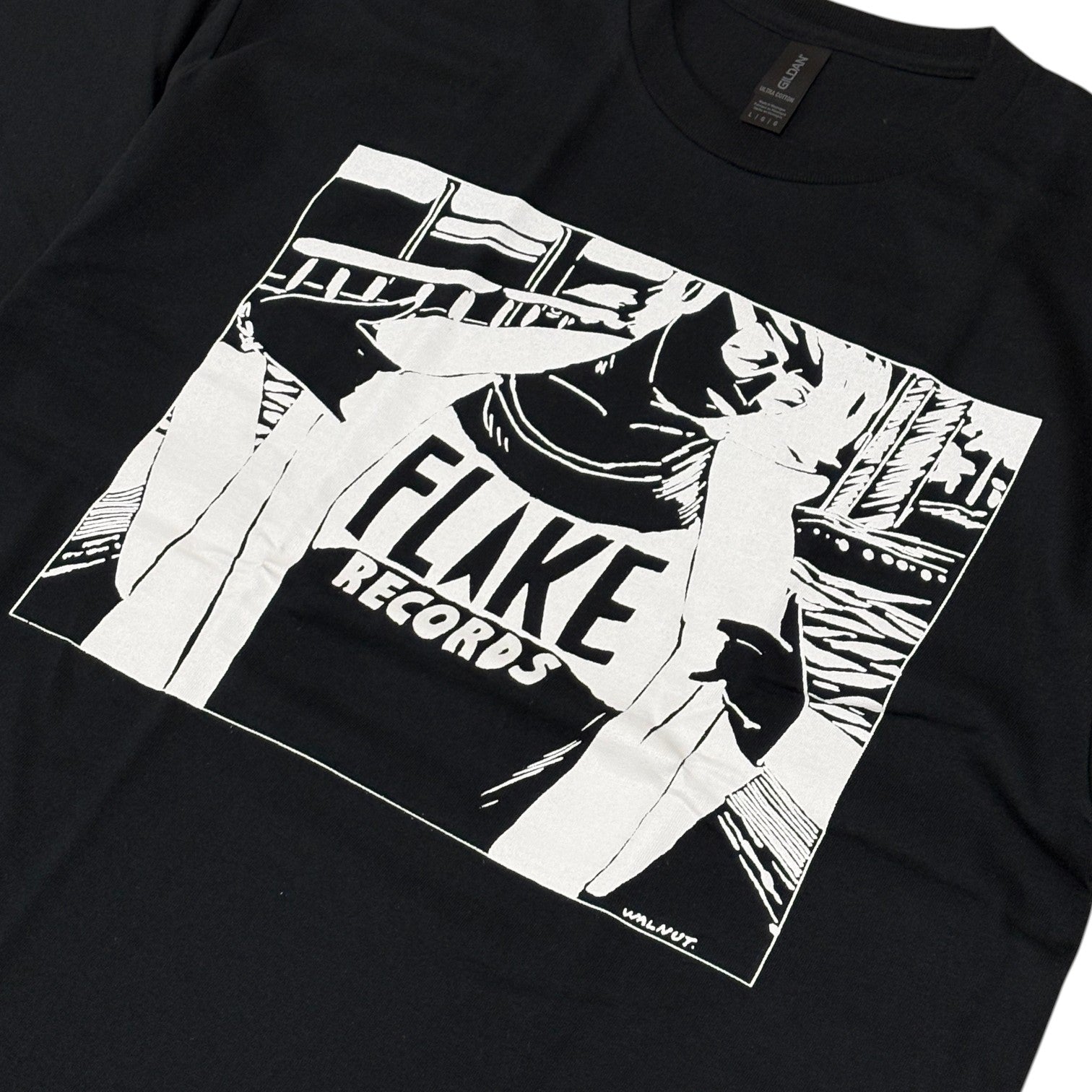 FLAKE RECORDS /DESIGNED BY WALNUT  FLAKE GIRL T-SHIRTS